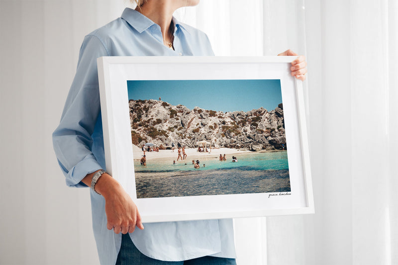 How to Choose the Right Grace Hinchen Print for Your Space
