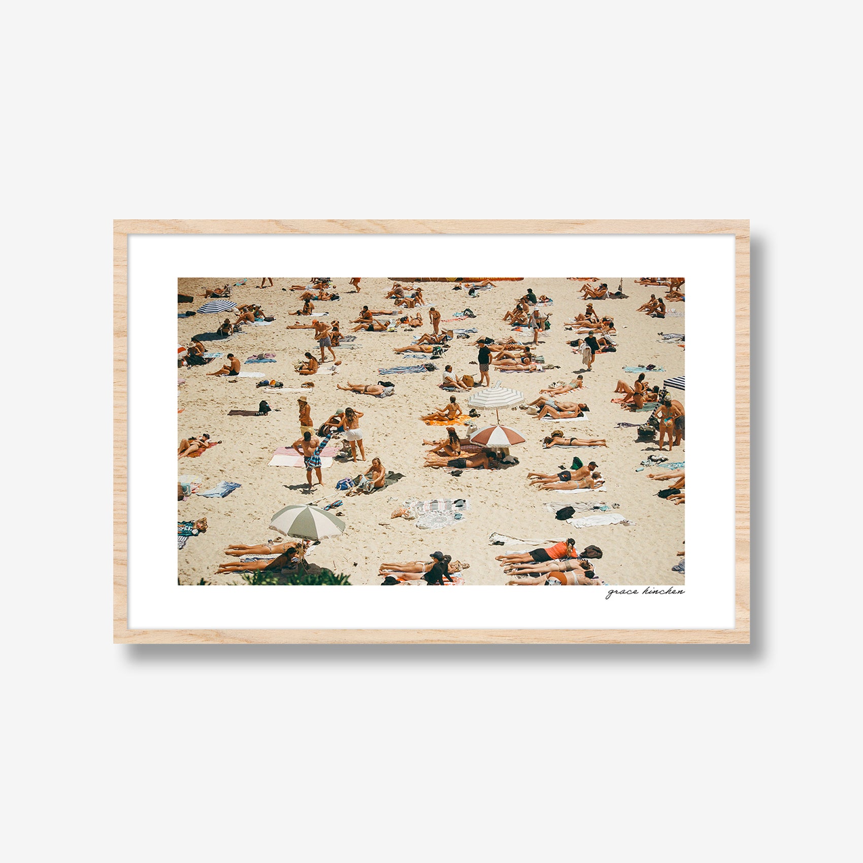 Beachgoers at Tamarama