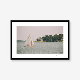 Sailing Into Dering Harbor
