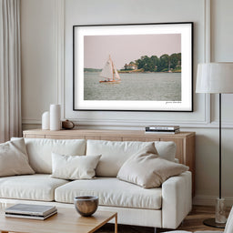 Sailing Into Dering Harbor