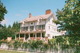 The Hedges Inn
